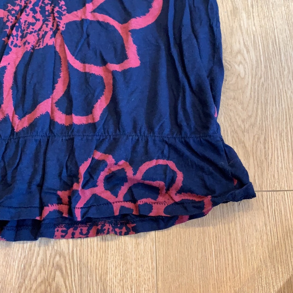 AEO Top - Picture 3 of 6